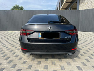 Skoda Superb фото 7