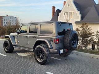 Jeep Wrangler фото 2