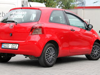 Toyota Yaris foto 4