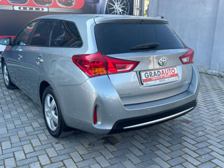 Toyota Auris foto 5