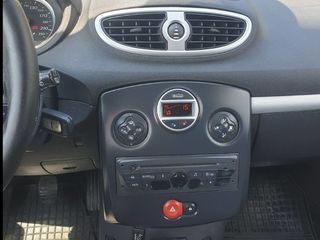 Renault Clio foto 6