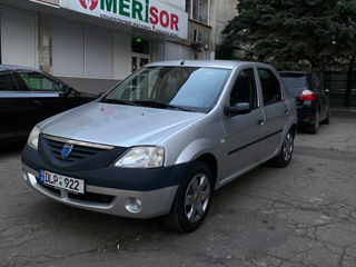 Dacia Logan foto 2