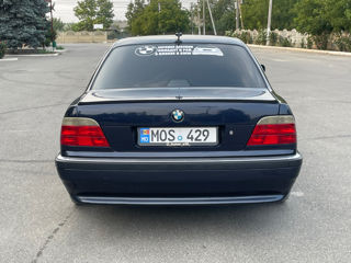 BMW 7 Series foto 5