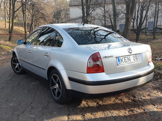 Volkswagen Passat foto 1