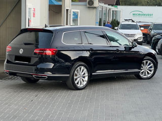 Volkswagen Passat foto 4