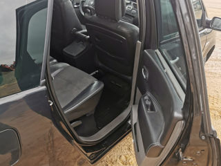 Renault Grand Scenic foto 2