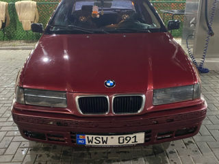 BMW 3 Series foto 5