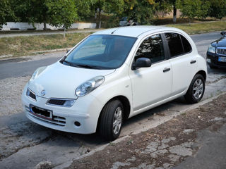 Nissan Micra foto 1