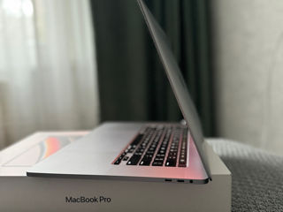 Macbook Pro 16 i9 16Ram / 1TB 2019 foto 4