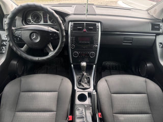 Mercedes B-Class foto 4