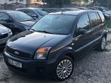 Ford Fusion foto 1