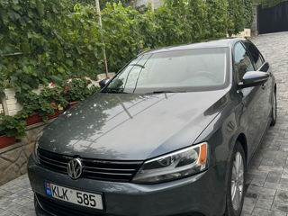 Volkswagen Jetta foto 1