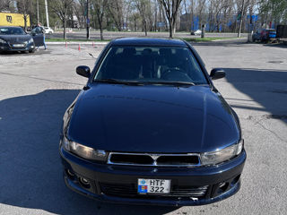 Mitsubishi Galant foto 1