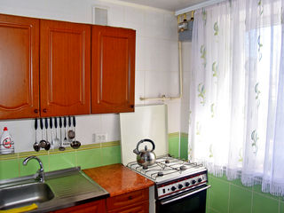 Продается однокомнатная квартира в Центре города Бричень foto 2