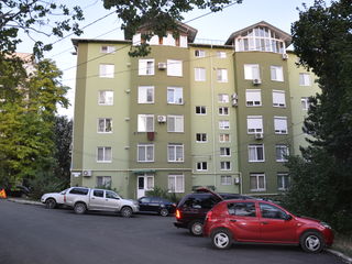 Apartament 1 cam. 42mp. Grenoble / Costiujeni. etaj 1. Schimb pe casă. foto 4