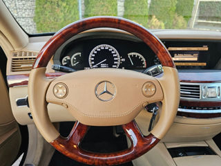 Mercedes S-Class foto 13