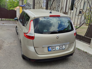 Renault Grand Scenic foto 6