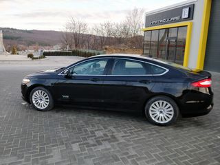 Ford Fusion foto 7