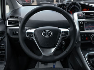 Toyota Corolla Verso foto 10