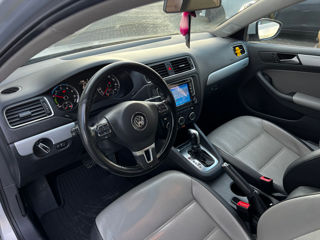 Volkswagen Jetta foto 10