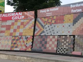 Тротуарная плитка , бетонные элементы, фортан . Pavaj , bordure , coama pentru gard , Fortan