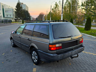 Volkswagen Passat foto 4