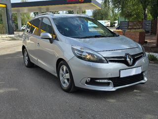 Renault Grand Scenic foto 2