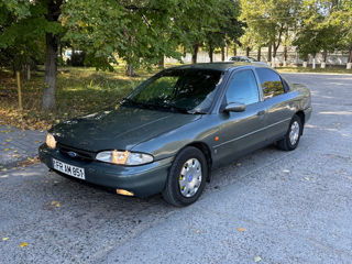 Ford Mondeo foto 1