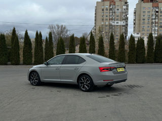 Skoda Superb foto 7