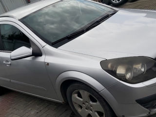 Vind piese Opel astra h 1.9 cdti foto 4