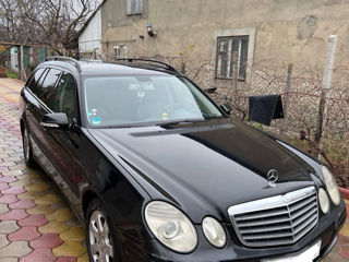 Mercedes E-Class foto 2