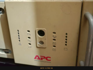 APC UPS 1500W + + 2 acumulatoare 12V 38A