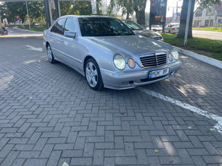 Mercedes E-Class