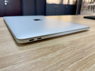 Apple MacBook Pro 13" 2017 Silver 8GB Ram 256GB SSD foto 6