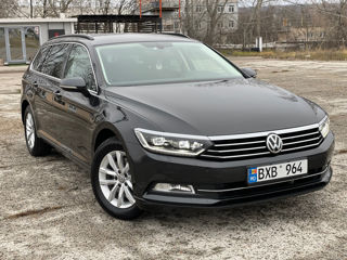 Volkswagen Passat foto 2