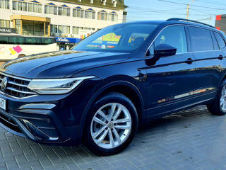 Volkswagen Tiguan foto 3