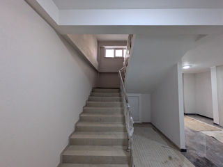 Apartament cu 2 camere, 62 m², Durlești, Chișinău foto 5