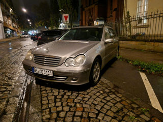 Mercedes C-Class foto 3