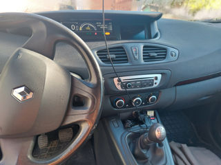 Renault Grand Scenic foto 7