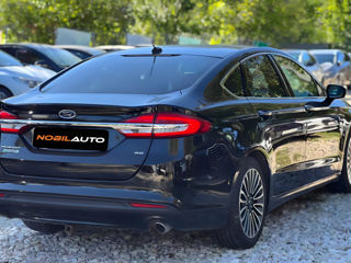 Ford Fusion foto 5