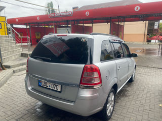 Opel Zafira foto 4