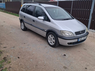 Opel Zafira foto 3