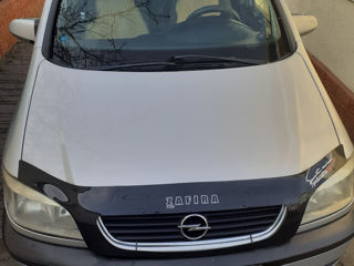 Opel Zafira foto 4