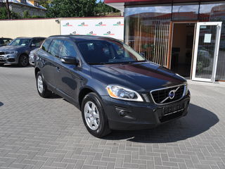 Volvo XC60 foto 1