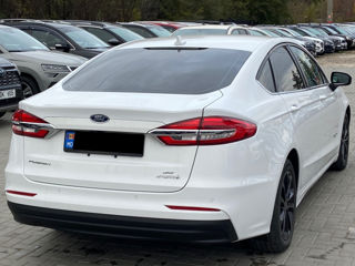 Ford Fusion foto 3