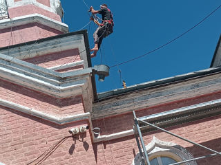 Executarea lucrărilor la înălțime foto 3