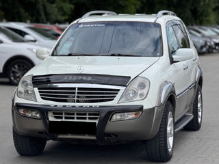 Ssangyong Rexton фото 0