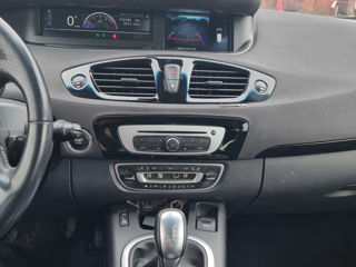 Renault Grand Scenic foto 8