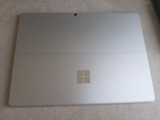 Vând Surface Pro 8 cu husă și pix foto 2