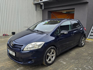 Toyota Auris foto 1